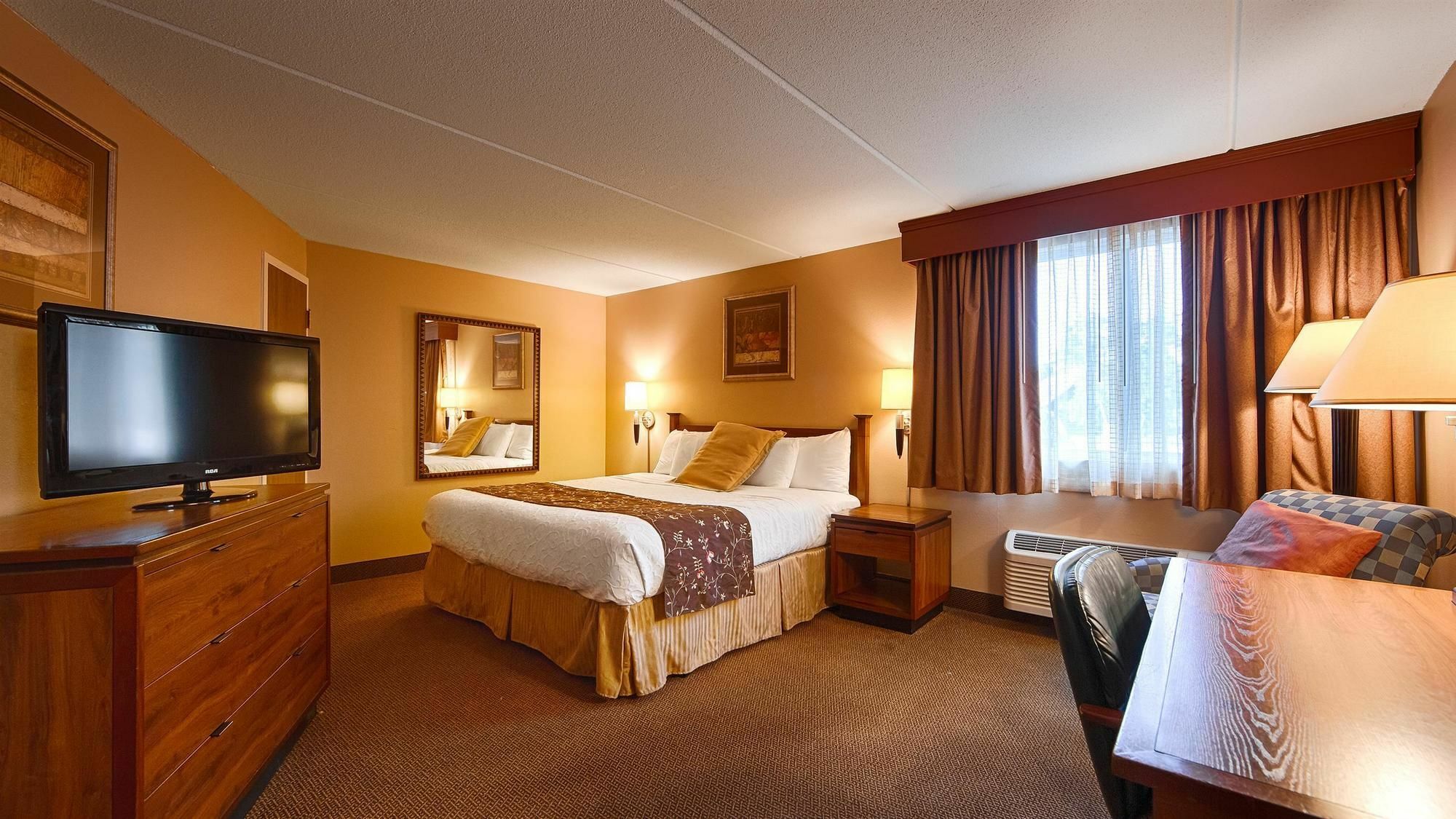 Surestay Plus Hotel By Best Western Black River Falls Exterior photo