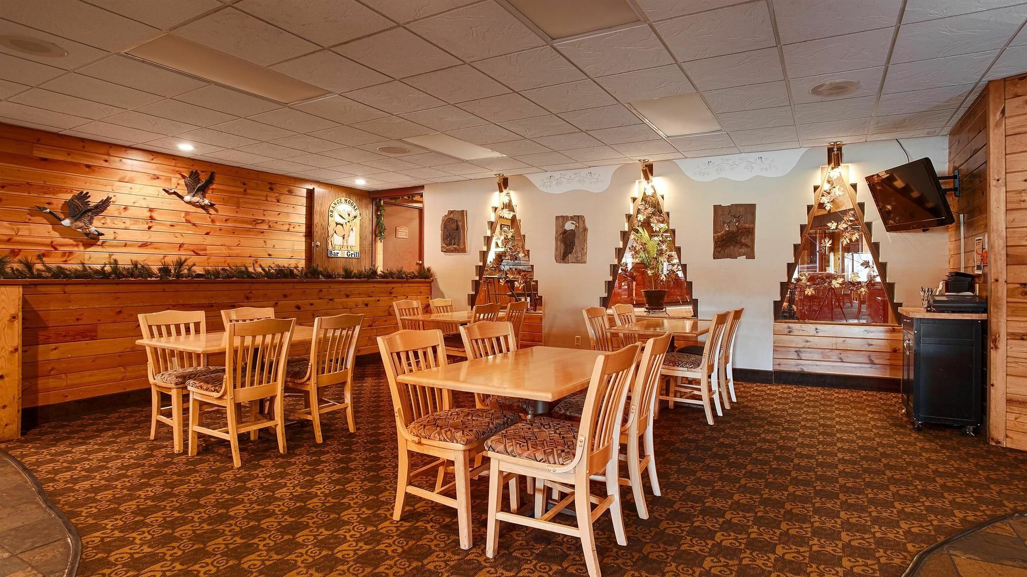 Surestay Plus Hotel By Best Western Black River Falls Exterior photo