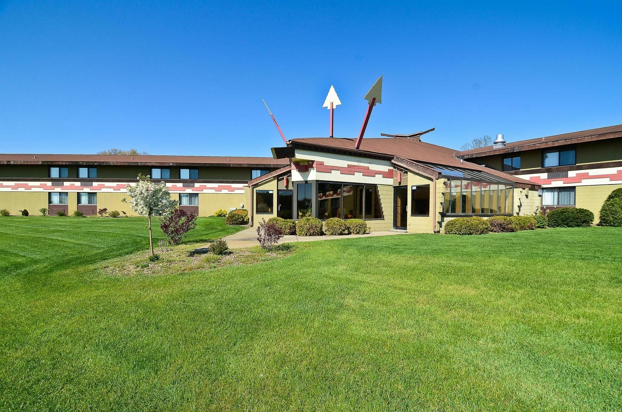 Surestay Plus Hotel By Best Western Black River Falls Exterior photo